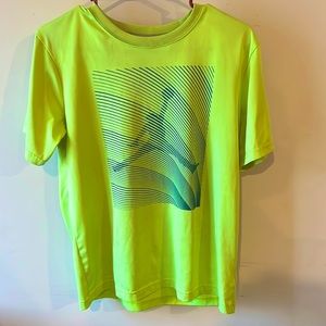 AIR JORDAN Boys XL T-shirt (like this post for a discount)